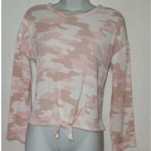 SO, Pink-Tan and white camo thermal textured top in size XL